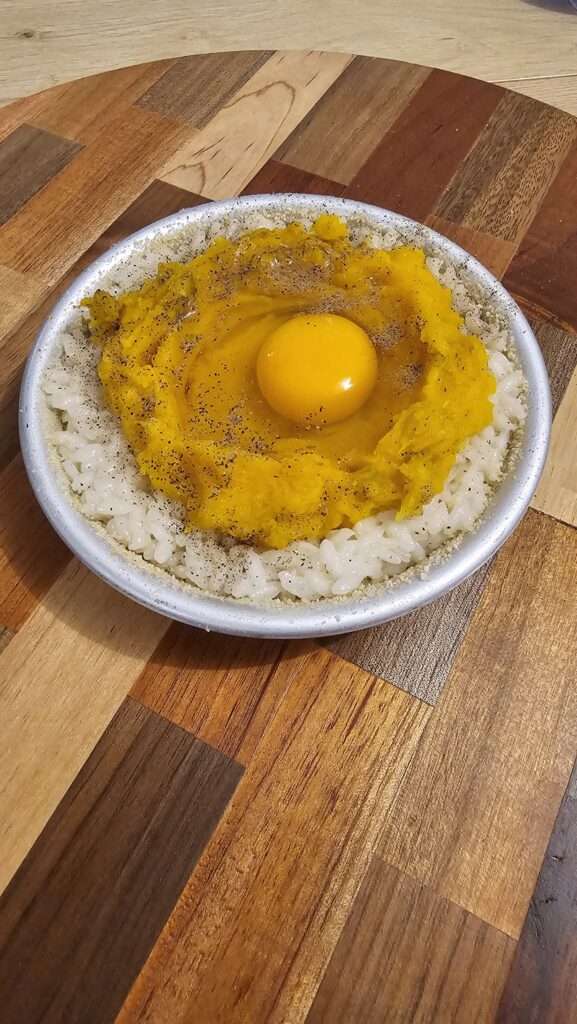 FOTO 1.6 Arroz horneado con crema de calabaza Anadiendo huevo