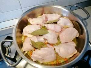 1.5 Italian chicken cacciatore recipe Chicken with bay leaf